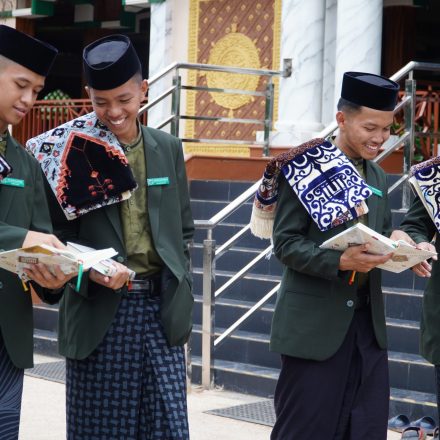 Trubus Iman Menjadi Pesantren Muadalah Perdana se-Kalimantan – Pendidikan Muadalah – Sistem Pendidikan Nasional di Pesantren – Pesantren Muadalah